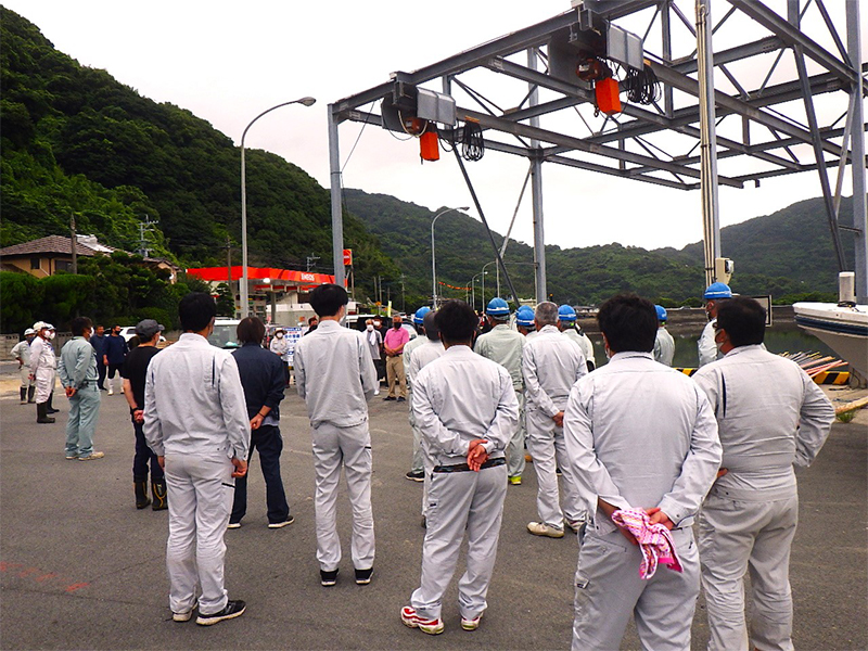 作業開始前の組合長より挨拶